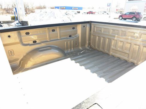 Used 2022 GMC Canyon AT4 w/ Trailering Package image 8