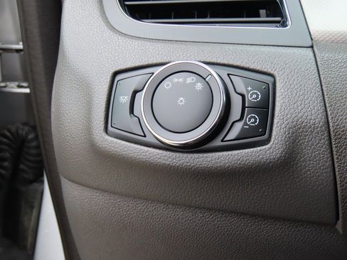 Used 2011 Ford Edge SEL w/ 201A Rapid Spec Order Code image 28