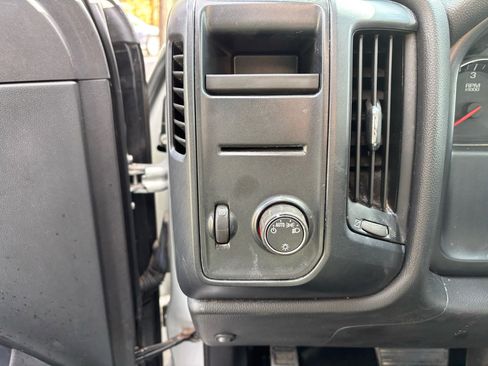 Used 2015 GMC Sierra 2500 4WD Crew Cab 167.7 image 17