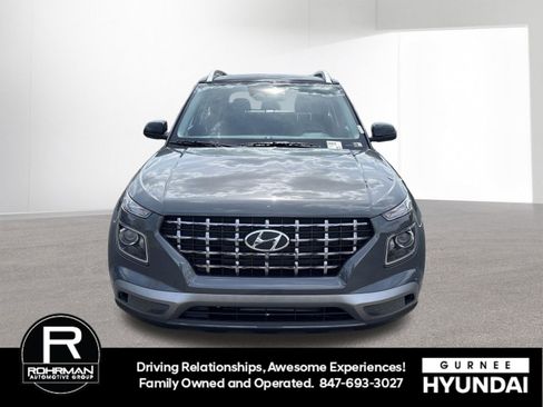 New 2026 Hyundai Venue SEL FWD image 3