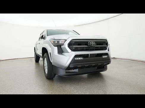 New 2026 Toyota Tacoma SR5 RWD image 8