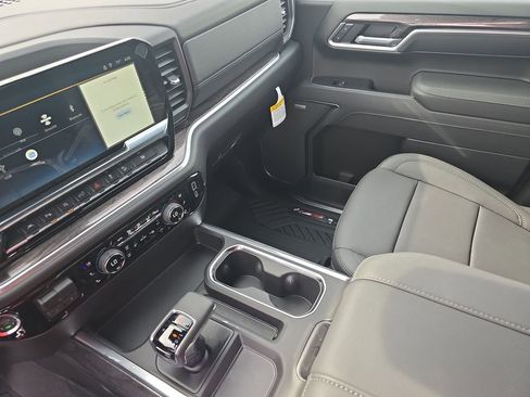 New 2026 Chevrolet Silverado 1500 LTZ w/ LTZ Premium Package image 25