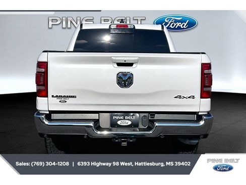 Used 2023 RAM 1500 Laramie AWD/4WD image 4
