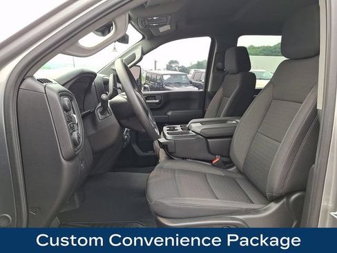 Used 2024 Chevrolet Silverado 2500 Custom w/ Custom Convenience Package AWD/4WD image 2