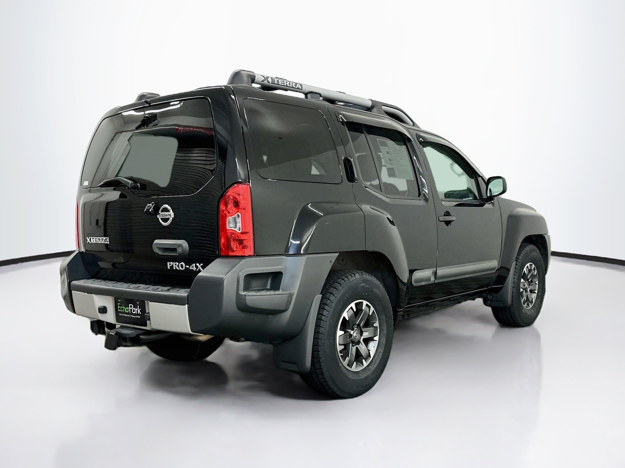 Used 2014 Nissan Xterra PRO-4X w/ Pro-4x Leather Package AWD/4WD image 9