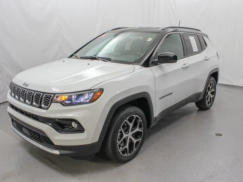 Used 2024 Jeep Compass Limited AWD/4WD image 6
