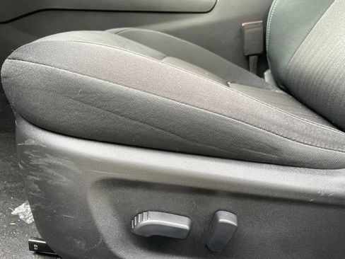Used 2025 Nissan Altima 2.5 SV FWD image 10