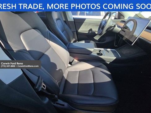 Used 2022 Tesla Model Y Performance image 9