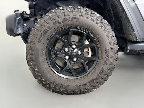 Used 2024 Jeep Wrangler Willys image 28