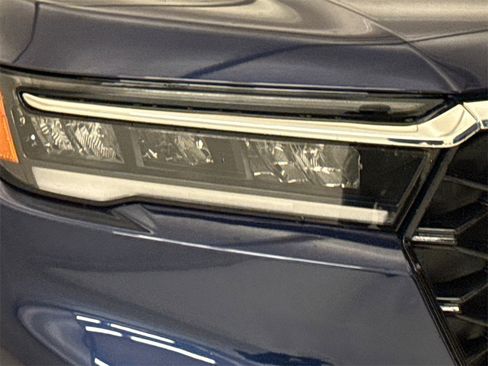 New 2025 Honda Pilot Elite image 5