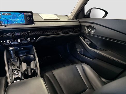 Used 2024 Honda Accord Touring image 24