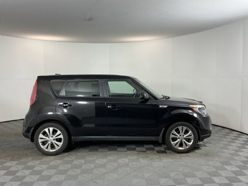 Used 2015 Kia Soul + w/ Audio Package image 4