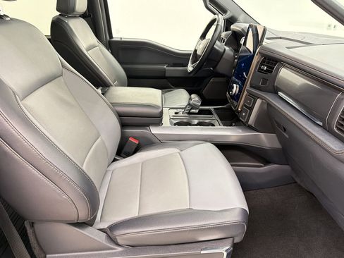 Used 2022 Ford F150 Lightning Lariat w/ Equipment Group 511A High image 31