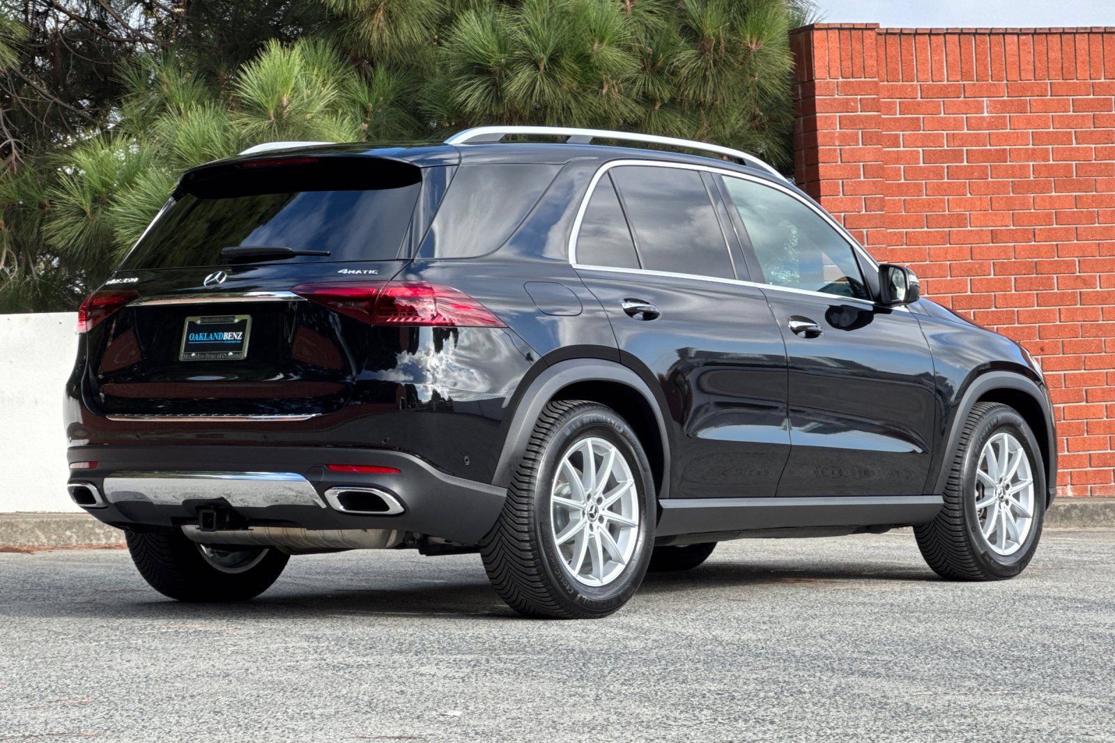Certified 2026 Mercedes-Benz GLE 350 4MATIC image 4