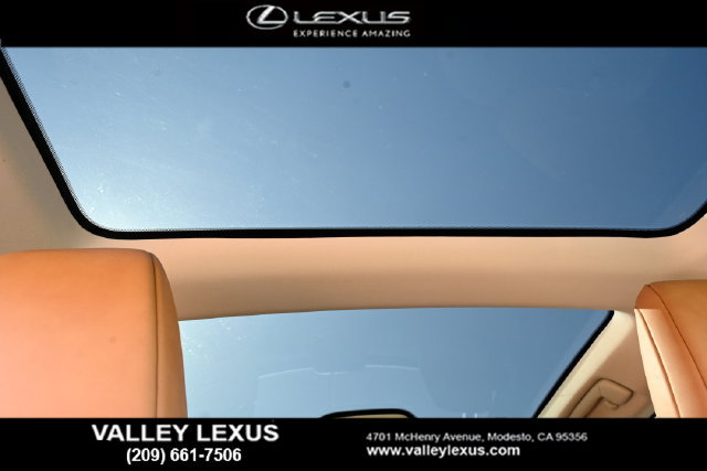 Certified 2023 Lexus RZ 450e Premium w/ Technology Package AWD/4WD image 6