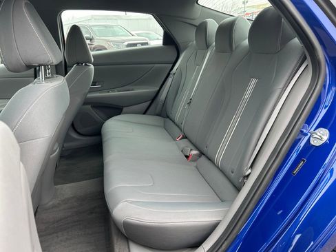 Used 2023 Hyundai Elantra SEL w/ Cargo Package image 24