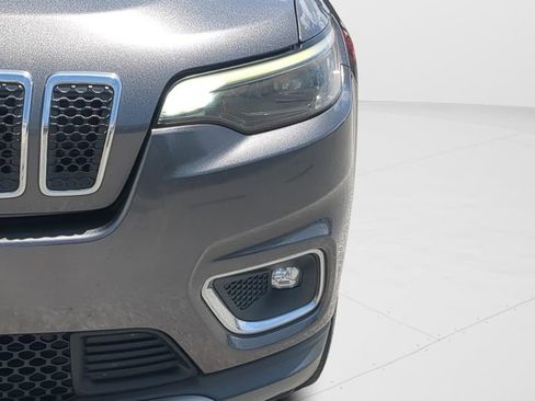 Used 2019 Jeep Cherokee Limited FWD image 23