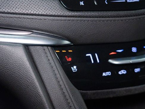 Used 2018 Cadillac XT5 Premium Luxury w/ Driver Assist Package image 47