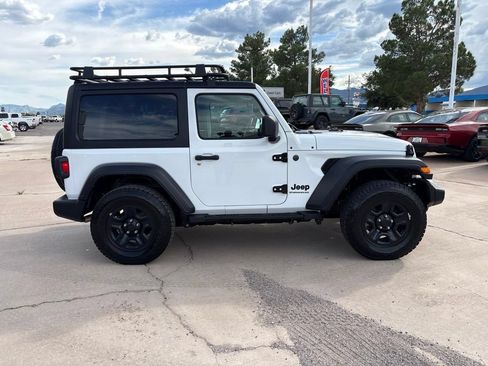 Used 2024 Jeep Wrangler Sport AWD/4WD image 4