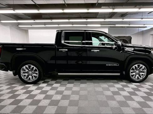 Used 2023 GMC Sierra 1500 Denali w/ Denali Reserve Package AWD/4WD image 15