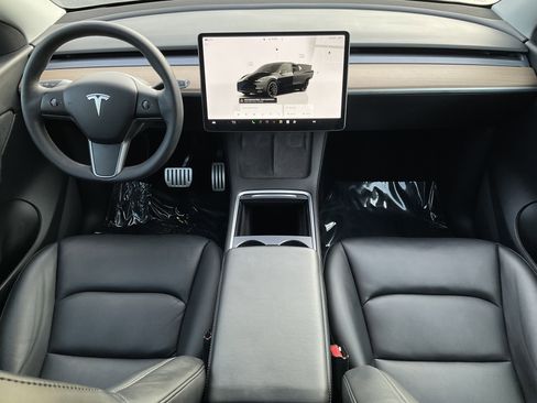 Used 2022 Tesla Model Y Performance image 25