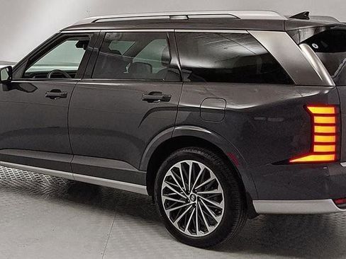 Used 2026 Hyundai Palisade Calligraphy AWD/4WD image 4