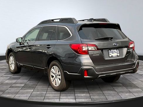 Used 2019 Subaru Outback 2.5i Premium AWD/4WD image 4