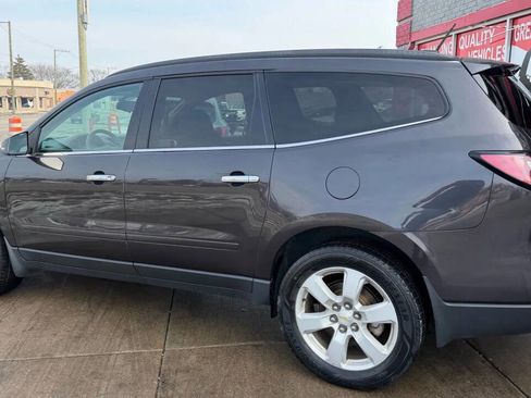 Used 2016 Chevrolet Traverse LT w/ Style and Technology Package image 17