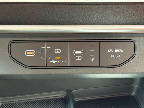 New 2026 Kia Carnival EX FWD image 30