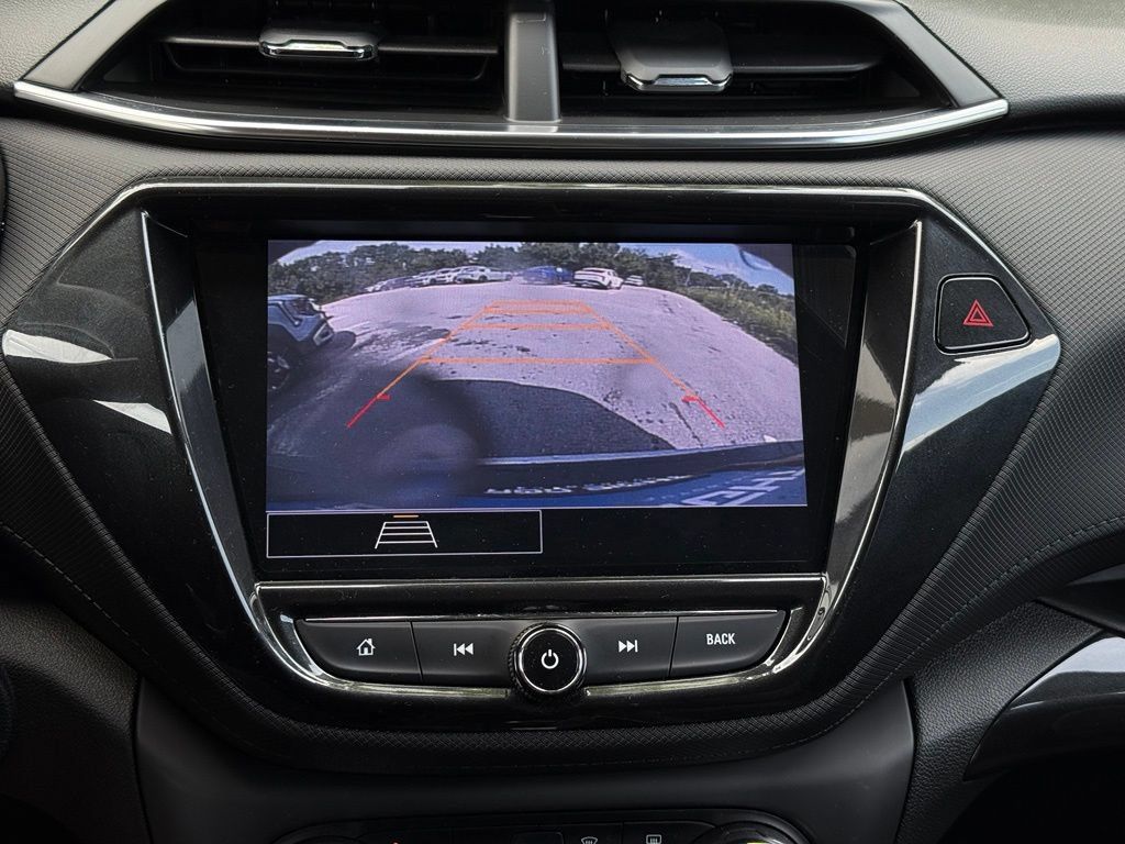 Used 2023 Chevrolet TrailBlazer LT w/ Convenience Package FWD image 40