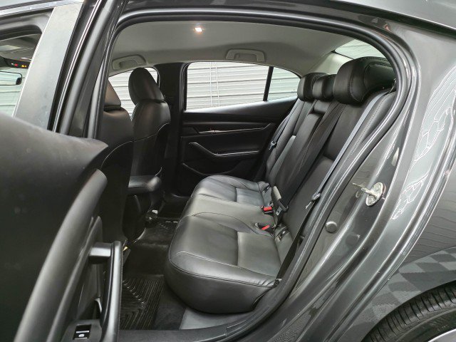 Used 2022 MAZDA MAZDA3 s FWD image 16