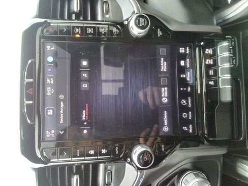 Used 2024 RAM 1500 Laramie image 34