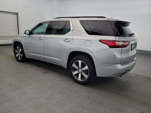 Used 2019 Chevrolet Traverse LT w/ LT Premium Package AWD/4WD image 3