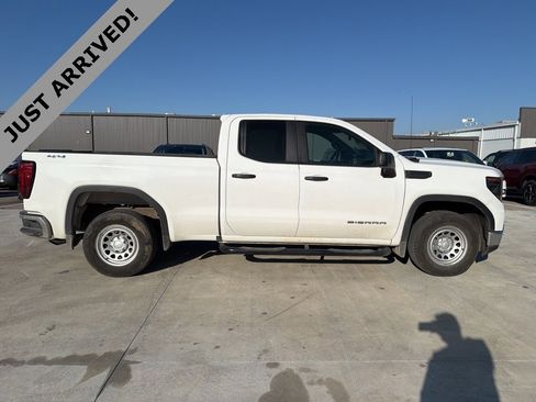 Used 2024 GMC Sierra 1500 Pro w/ Pro Value Package image 4