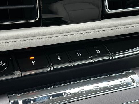 New 2026 Lincoln Aviator 2WD image 22
