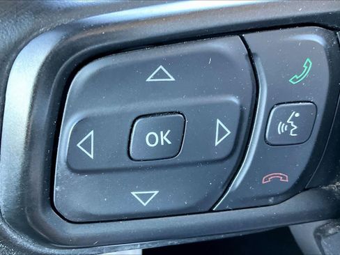 Used 2021 Jeep Wrangler Unlimited Sport image 19