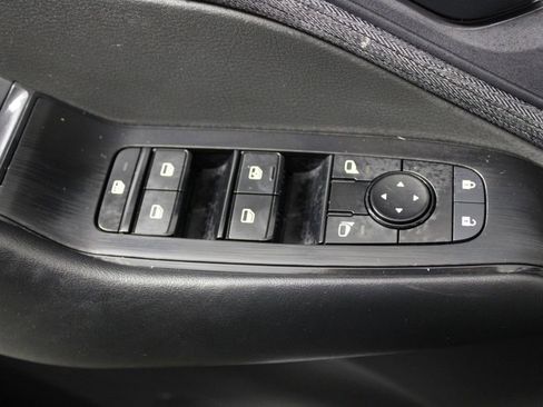 Certified 2023 Nissan Rogue S image 23