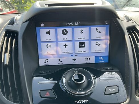 Used 2017 Ford Escape Titanium w/ Equipment Group 301A AWD/4WD image 25