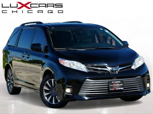 Used 2020 Toyota Sienna XLE Premium AWD/4WD image 1