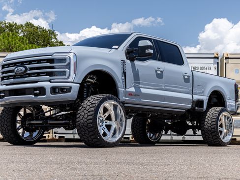 Used 2024 Ford F250 Platinum AWD/4WD image 50