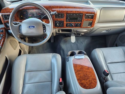 Used 2003 Ford F350 Lariat image 28