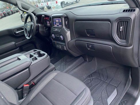 Certified 2025 Chevrolet Silverado 1500 Custom image 25