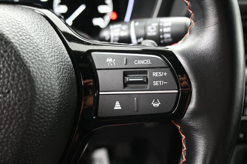 Used 2025 Honda Pilot TrailSport image 19