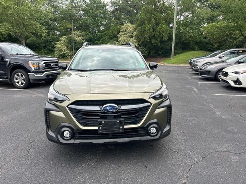 Certified 2025 Subaru Outback Premium AWD/4WD image 10
