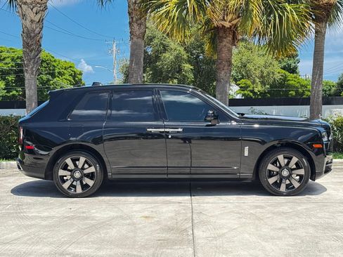 Used 2021 Rolls-Royce Cullinan AWD/4WD image 46