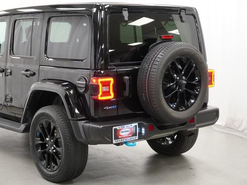 Certified 2023 Jeep Wrangler Unlimited Sahara w/ Cold Weather Group AWD/4WD image 13
