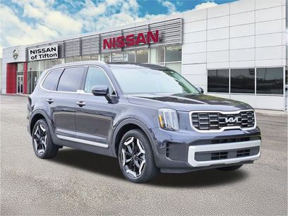Used 2025 Kia Telluride S