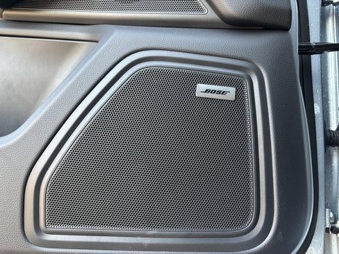 Certified 2025 Porsche Macan image 22