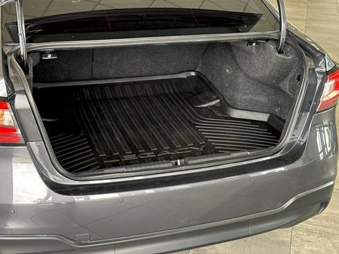 Used 2023 Subaru Legacy Limited image 34