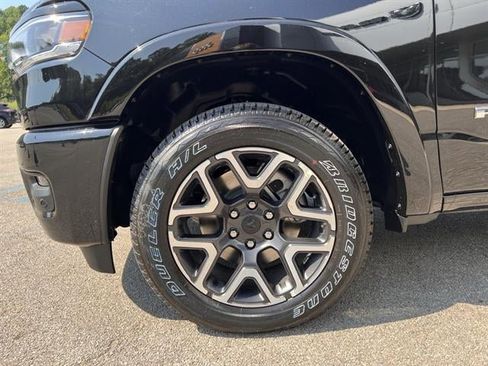 New 2025 RAM 1500 Laramie AWD/4WD image 16